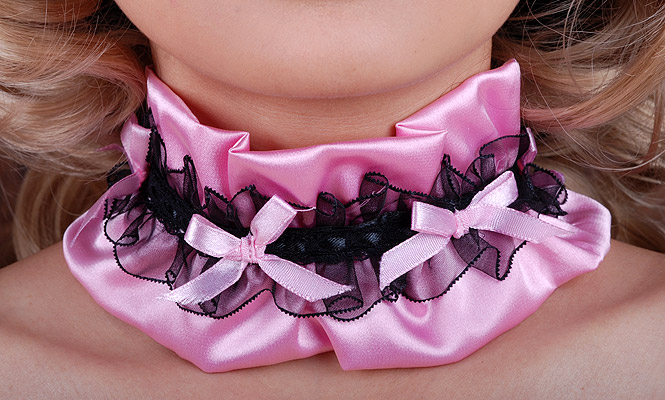 freida satin choker 2