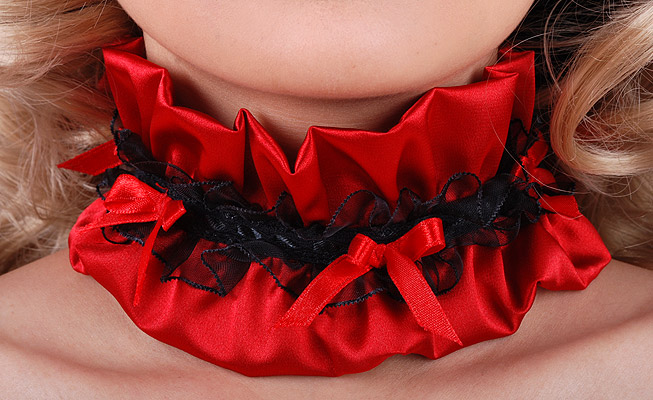 freida satin choker 4