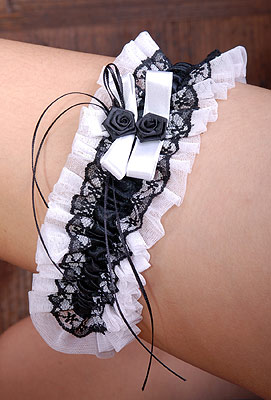 twin rose luxury garter 1