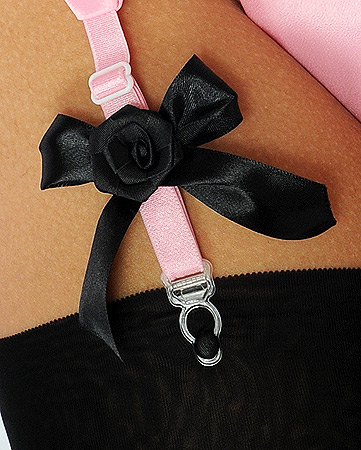 suspender flowers black 3