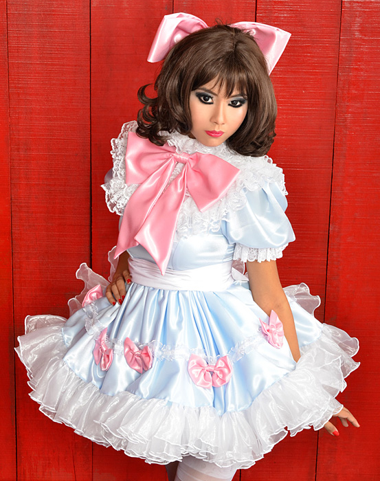 beebee sissy maid 05 sat171