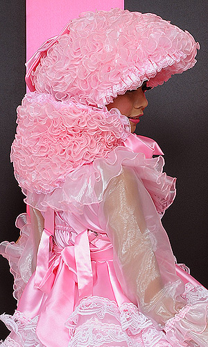 Extreme Prissy Bonnet