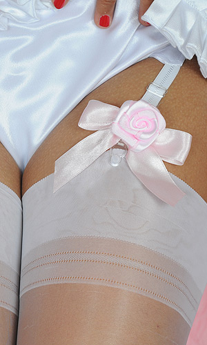 Suspender Flowers (pair)